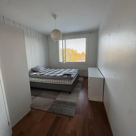Spacious, Bright 75 M2 Three-roomer In Center Apartamento Vaasa