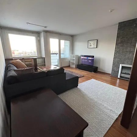 Apartamento Spacious, Bright 75 M2 Three-roomer In Center